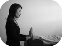 OM FEET - Foot Reflexology in Chelsea & Kensington om feet reflexolgy with reiki